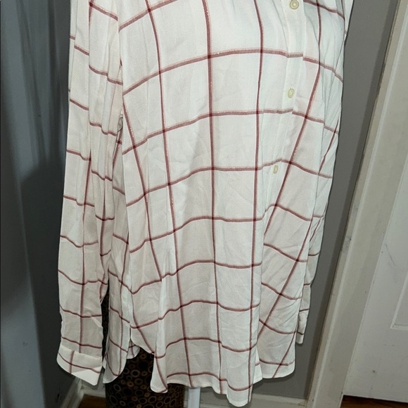 Loft Classic White and Red Checkered women’s - Picture 3 of 5